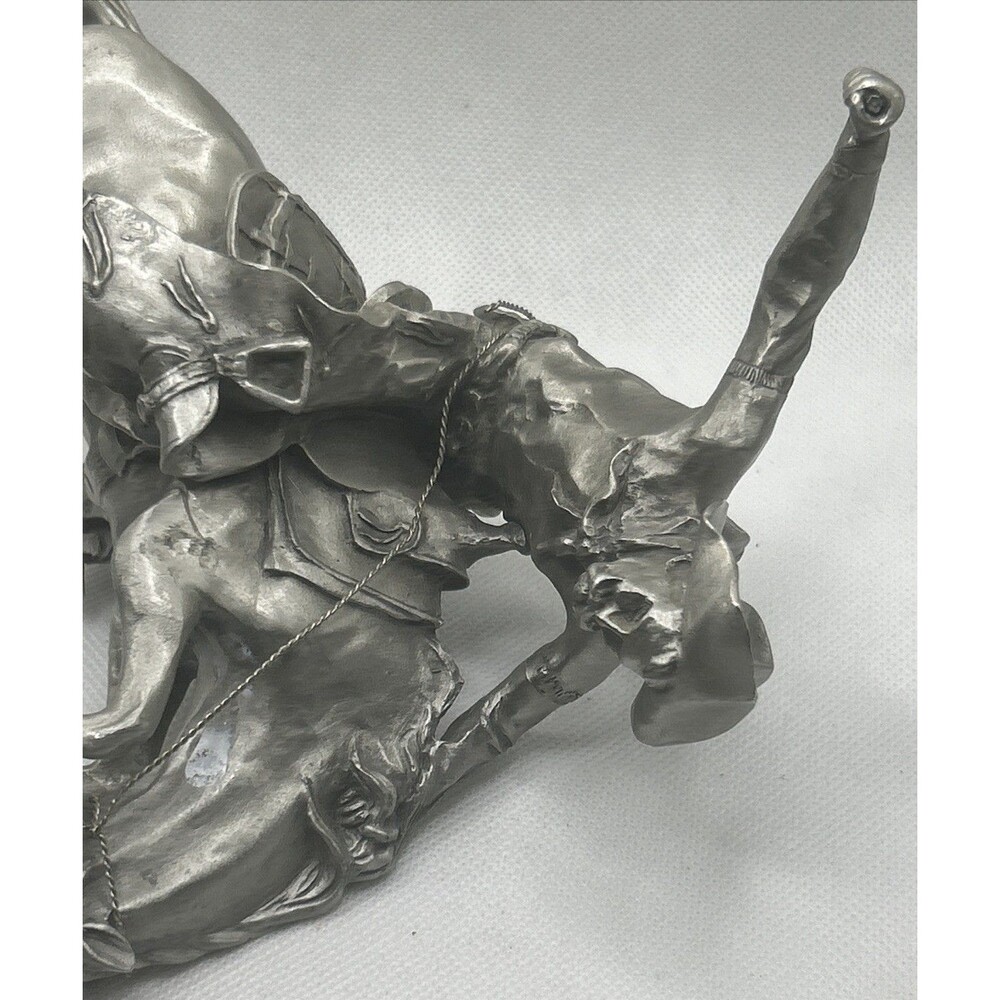 1983 CHILMARK ? Cheyenne inspired by Fredric Remington ? As Is No stand No Base - Picture 5 of 9